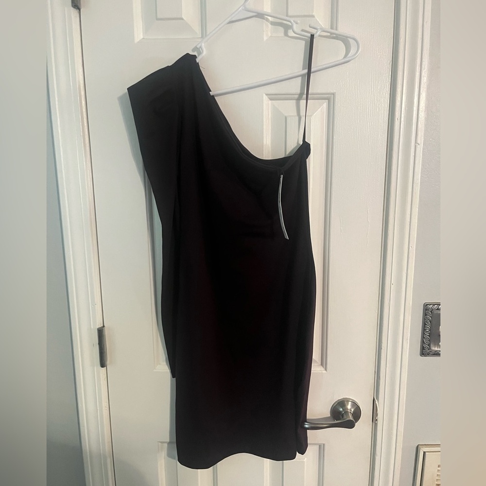 NWT Susana Monaco Pleated One-Shoulder Mini Dress Cabernet size medium - Picture 5 of 9